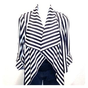 🎉HP🎉 Dizzy Lizzy Light Weight Jacket